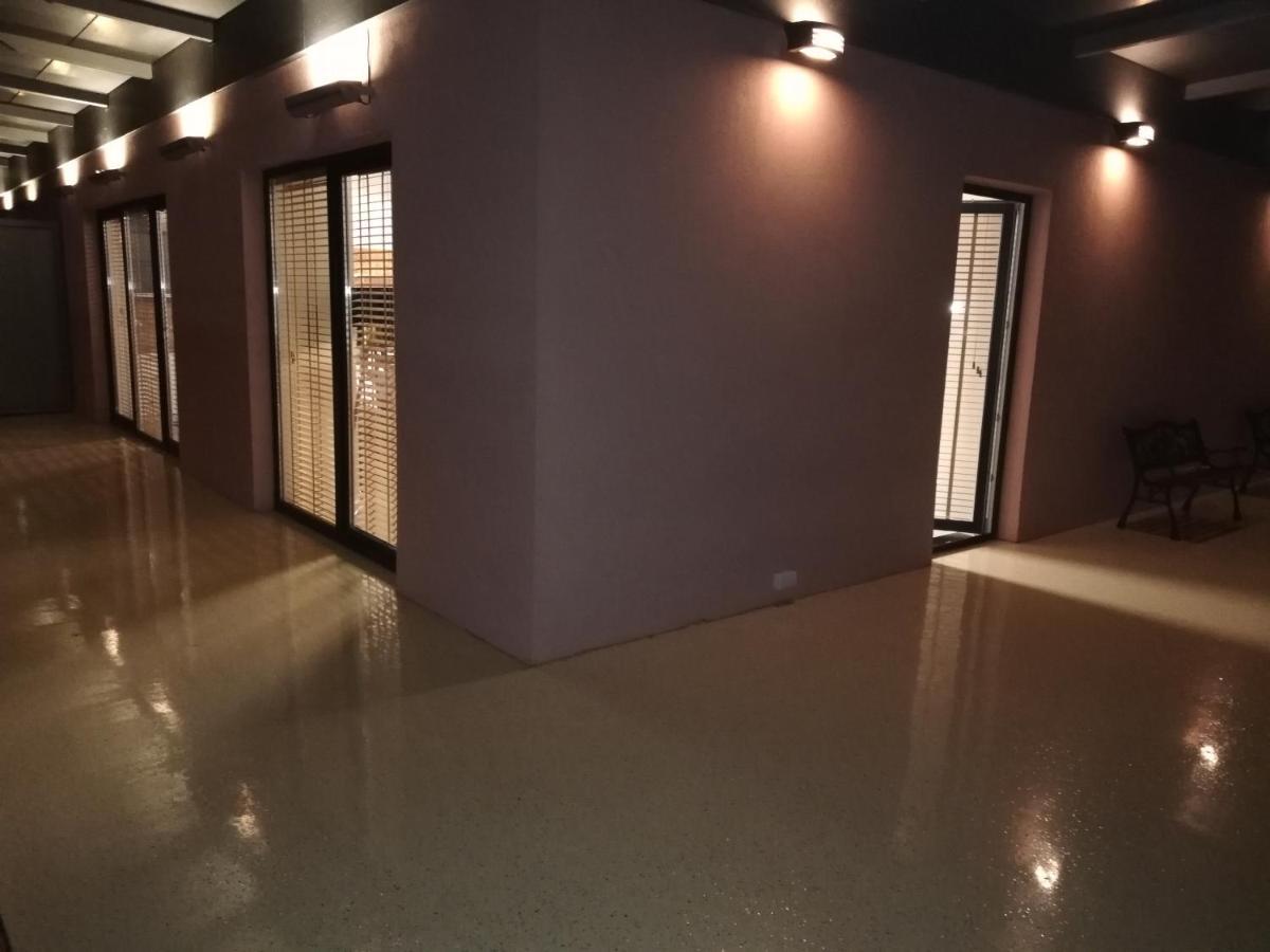 Apartament 80M2 Z 70M2 Tarasem -W Pelni Wyposazony - Wyjatkowe Centrum Miasta Wloclawek Luaran gambar