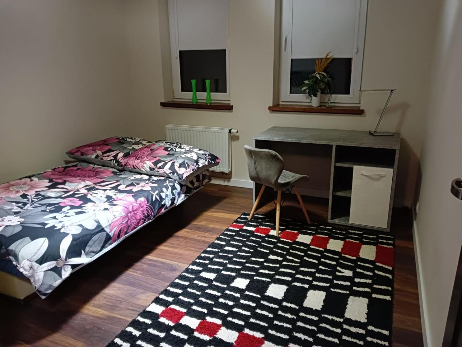 Apartament 80M2 Z 70M2 Tarasem -W Pelni Wyposazony - Wyjatkowe Centrum Miasta Wloclawek Luaran gambar