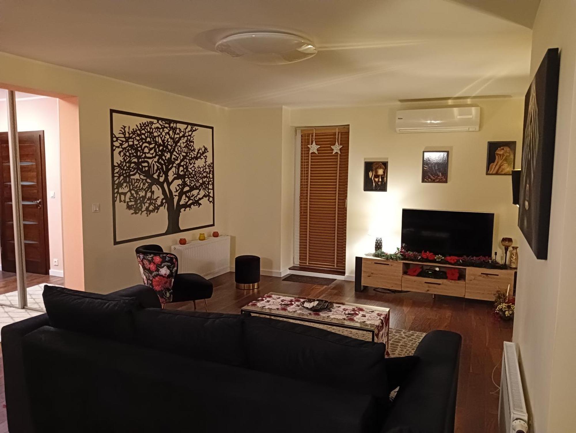 Apartament 80M2 Z 70M2 Tarasem -W Pelni Wyposazony - Wyjatkowe Centrum Miasta Wloclawek Luaran gambar